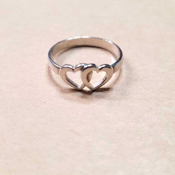Small silver double heart ring - Picture 1 of 2